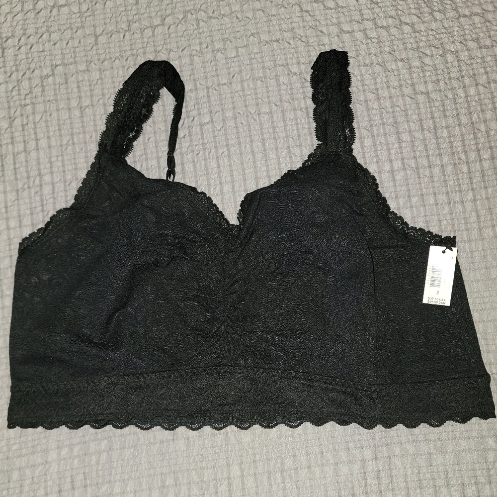 Torrid 2X Black Lace Wireless Bralette NWT 4 Way Stretch Plus Size Sexy Comfort
